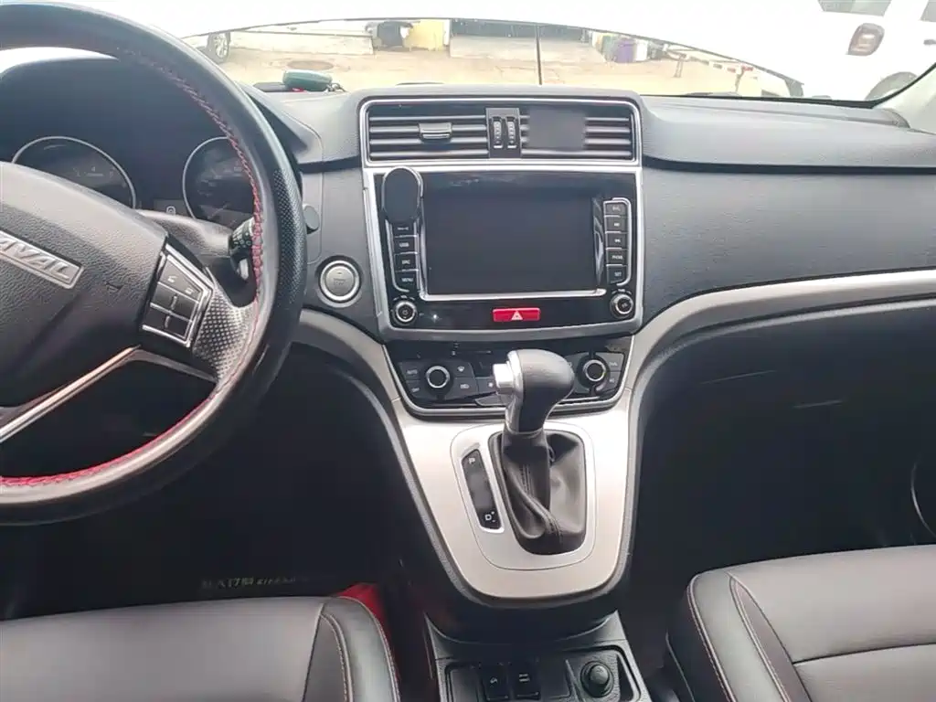 Haval M6 2019 1.5T DCT 2WD Value Edition (China VI) фото 10