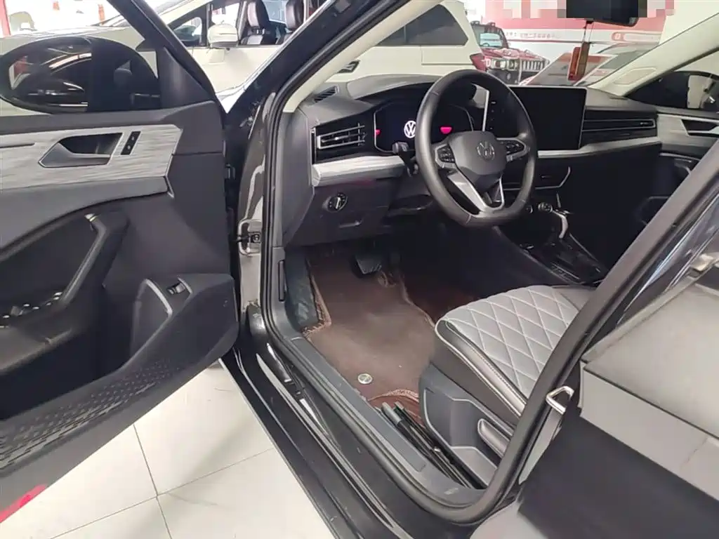 Volkswagen Sagitar 2023 300TSI DSG Surpassing Edition фото 16