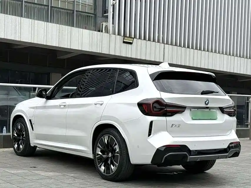 BMW iX3 2022 Innovation Leader фото 9