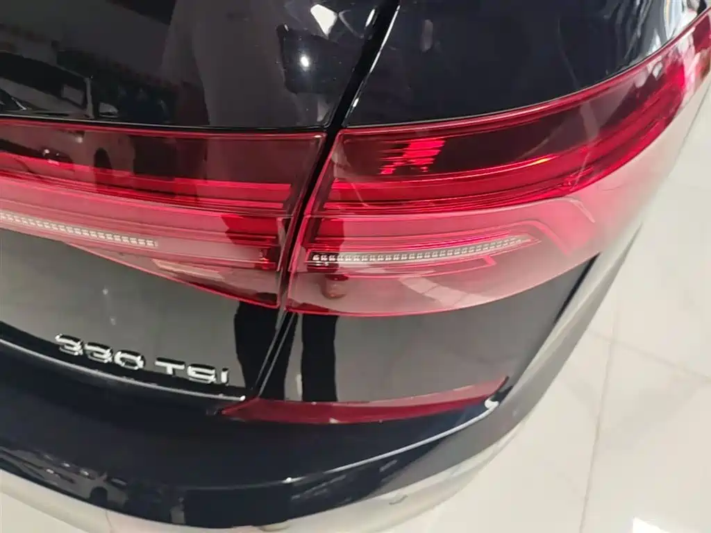 Volkswagen Passat 2020 Facelift 330TSI Luxury China VI фото 8