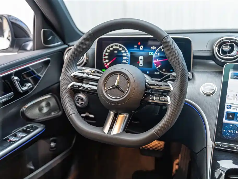Mercedes-Benz C-Class 2024 C 260 L Night Edition Sport фото 12