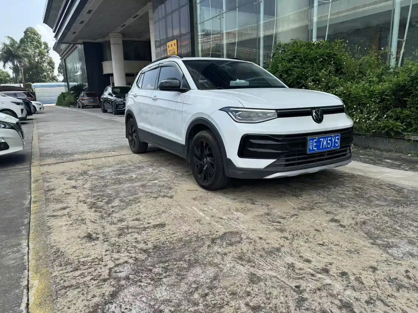Volkswagen Tharu 2025 New Edge 300TSI Enjoyment Edition фото 3
