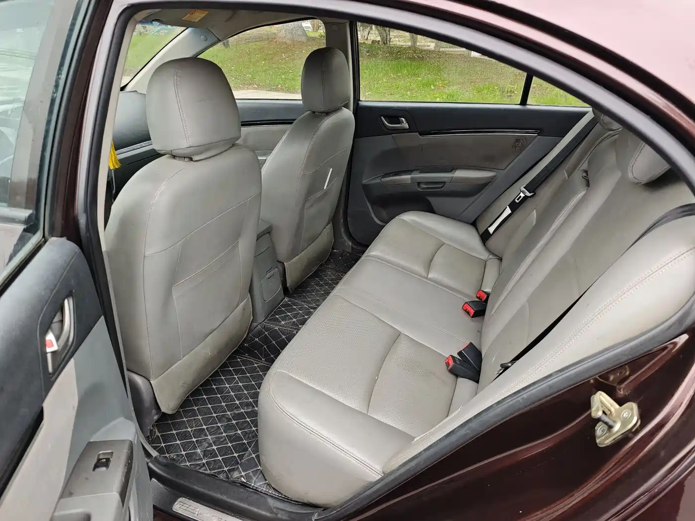 Geely Classic Emgrand 2013 2013 Sedan 1.5L Manual Progressive