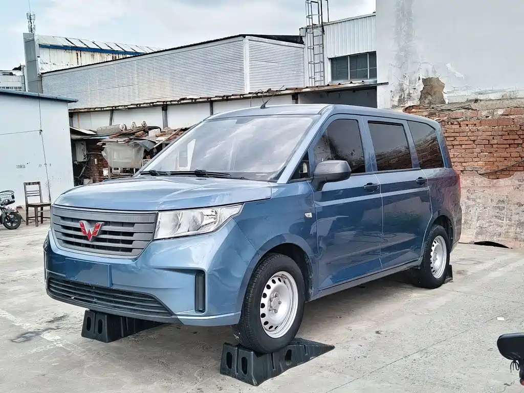 Wuling Motors Wuling Hongguang PLUS 2021 2020 1.5L Manual Standard 5-seater