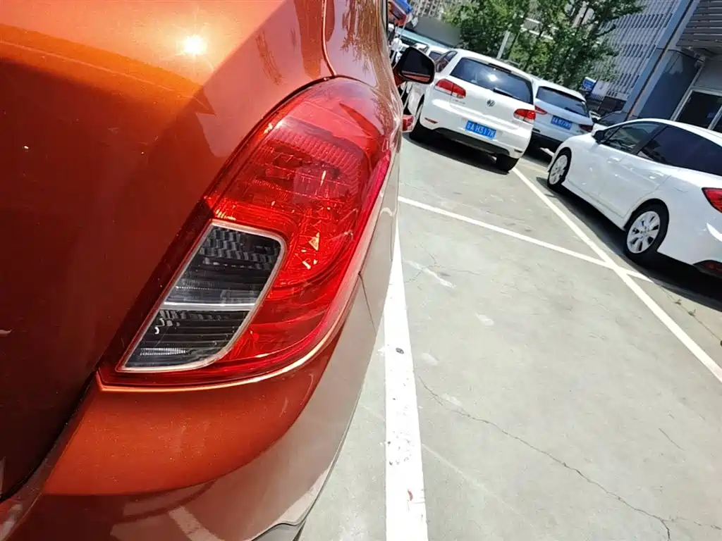 Buick Encore 2015 1.4T Automatic 2WD Urban Elite фото 8