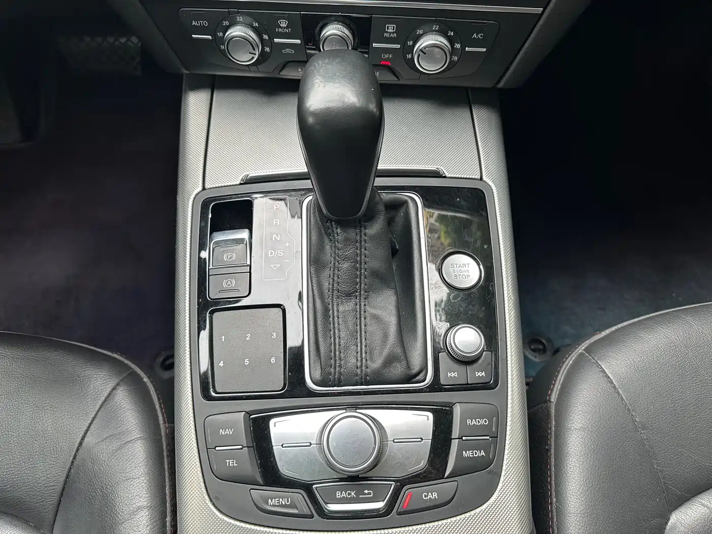 Audi A6L 2018 30th Anniversary 35 TFSI Fashion фото 30