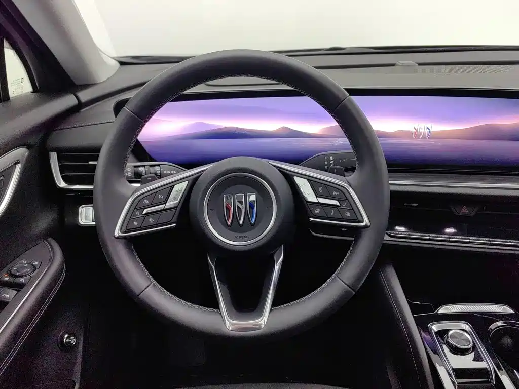 Buick Envision Plus 2025 2025 Enclave Plus 28T 2WD Platinum Edition