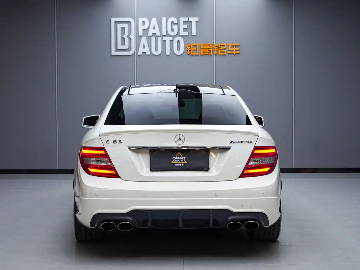 Mercedes-Benz C-Class AMG 2012 AMG C 63 Coupe Dynamic фото 4