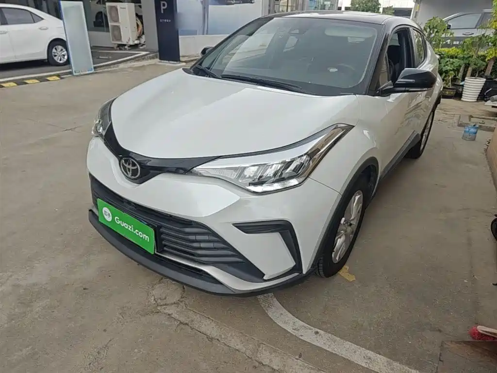 Toyota IZOA 2021 2.0L Yixing Edition фото 2