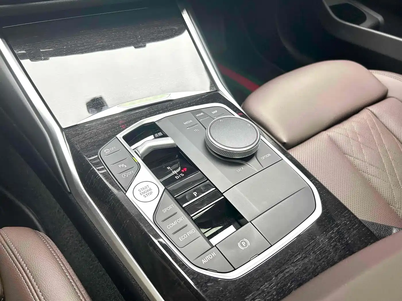BMW 3 Series 2024 325Li M Sport Package фото 12