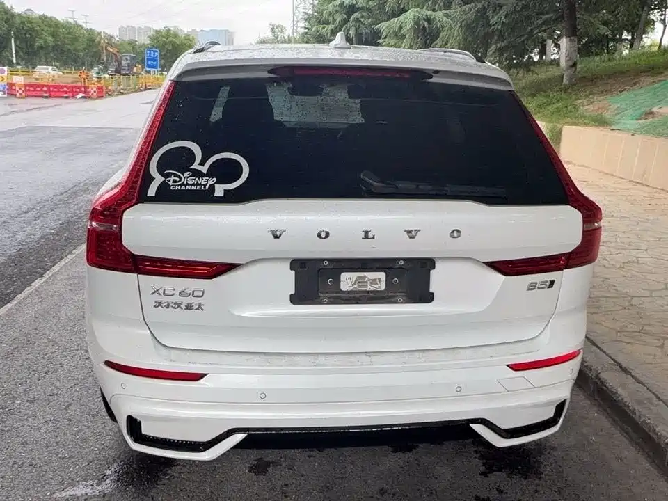 Volvo XC60 2025 2022 B5 AWD Zhiyuan Sport Edition