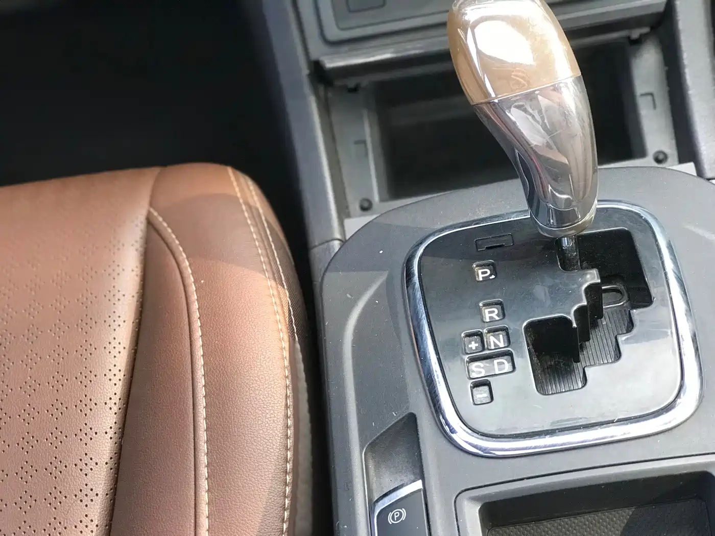 BYD S7 2015 2015 2.0T Upgrade Automatic Flagship