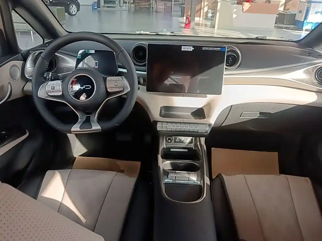 BYD Dolphin 2026 2025 420km Freedom Edition