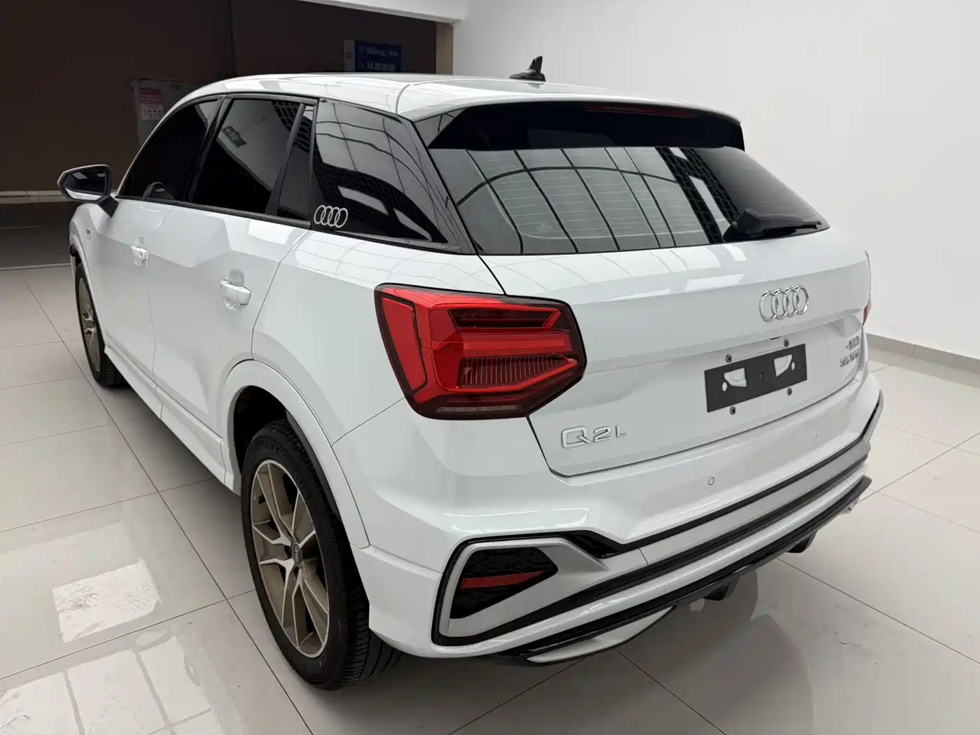 Audi Q2L 2022 35 TFSI Fashion Dynamic фото 4