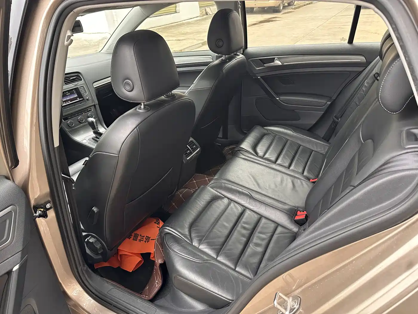 Volkswagen Golf 2016 230TSI Automatic Luxury фото 8