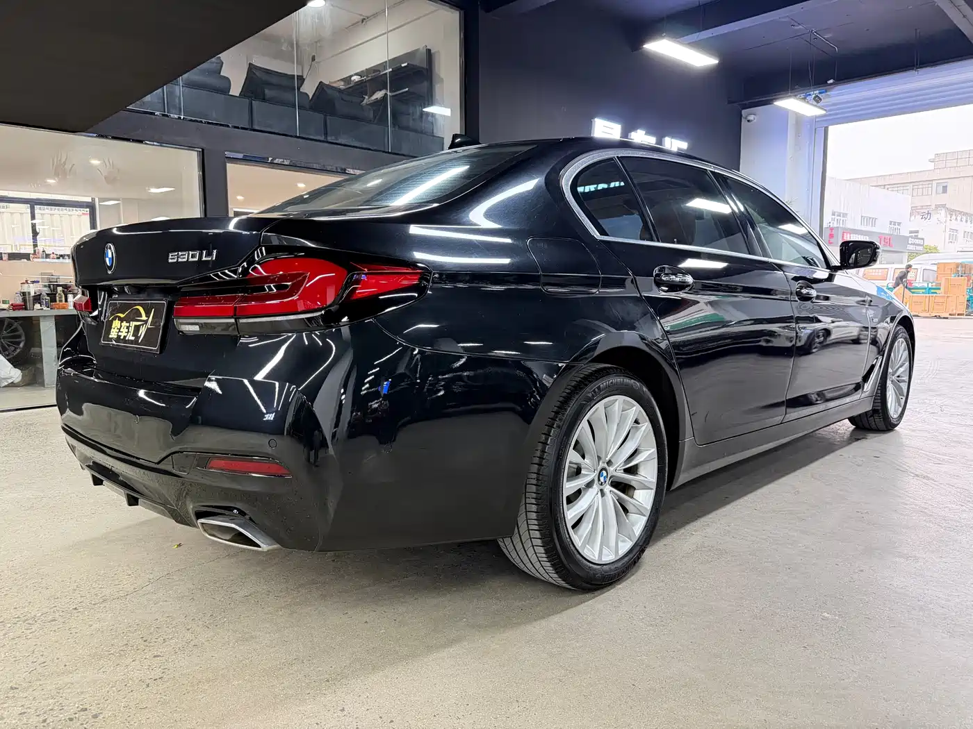 BMW 5 Series 2018 530Li Leading Luxury Package фото 13