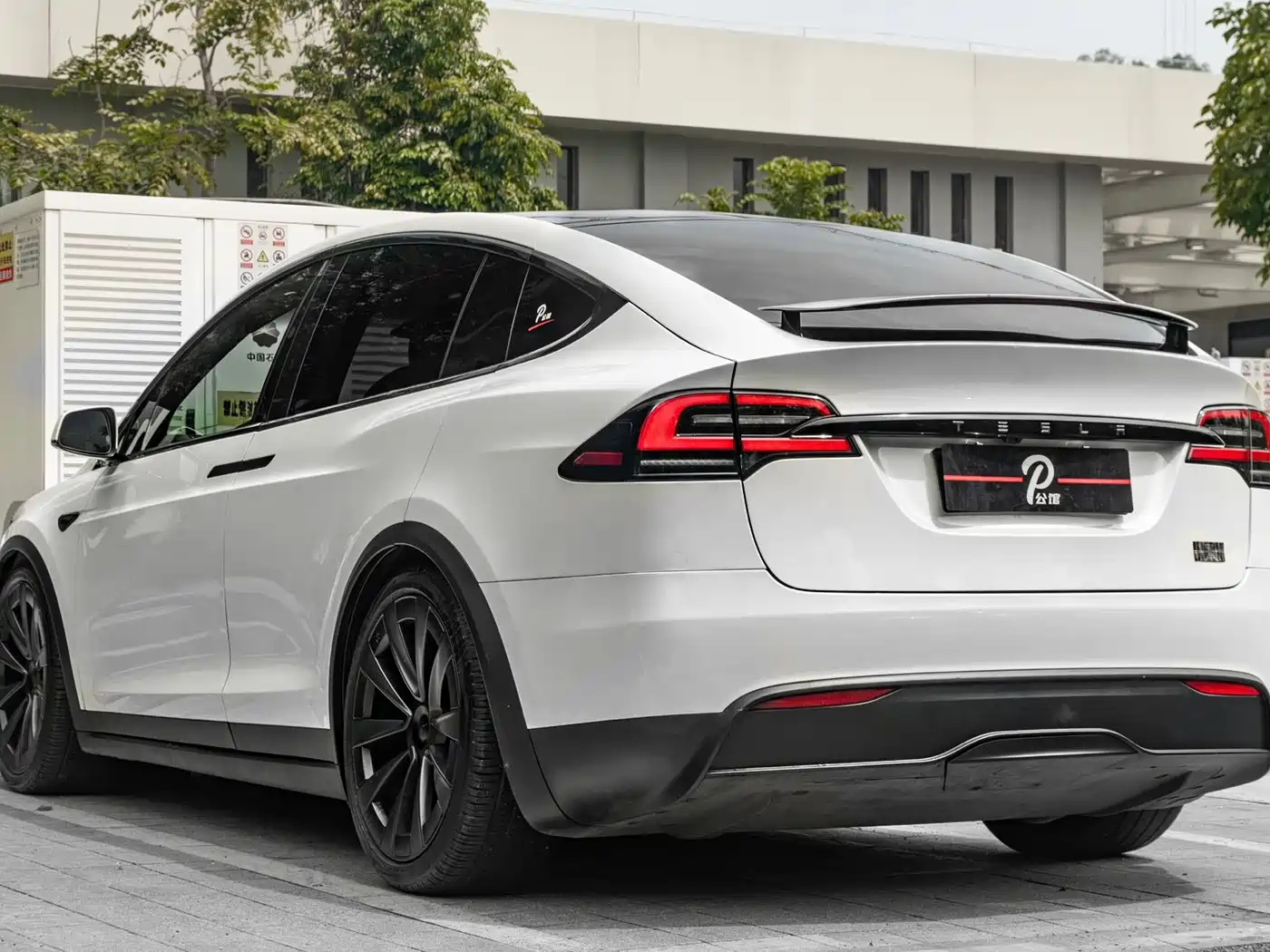 Tesla Model X 2023 Tri-motor AWD Plaid фото 6