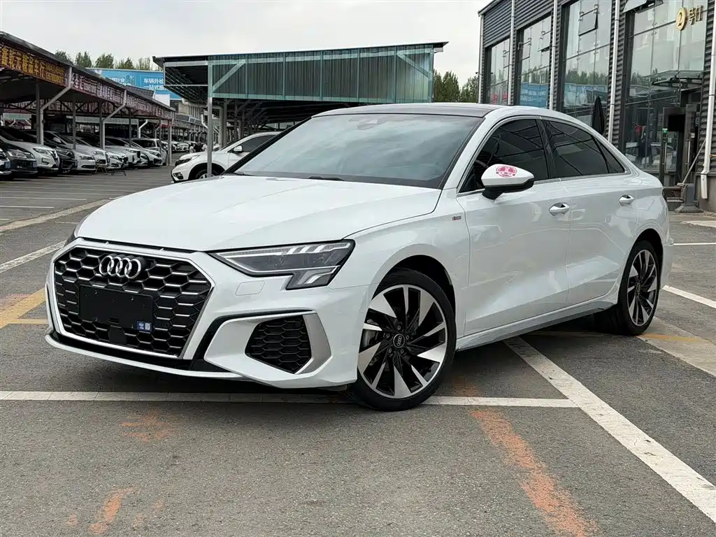 Audi A3 2023 Facelift A3L Limousine 35 TFSI Fashion Sport