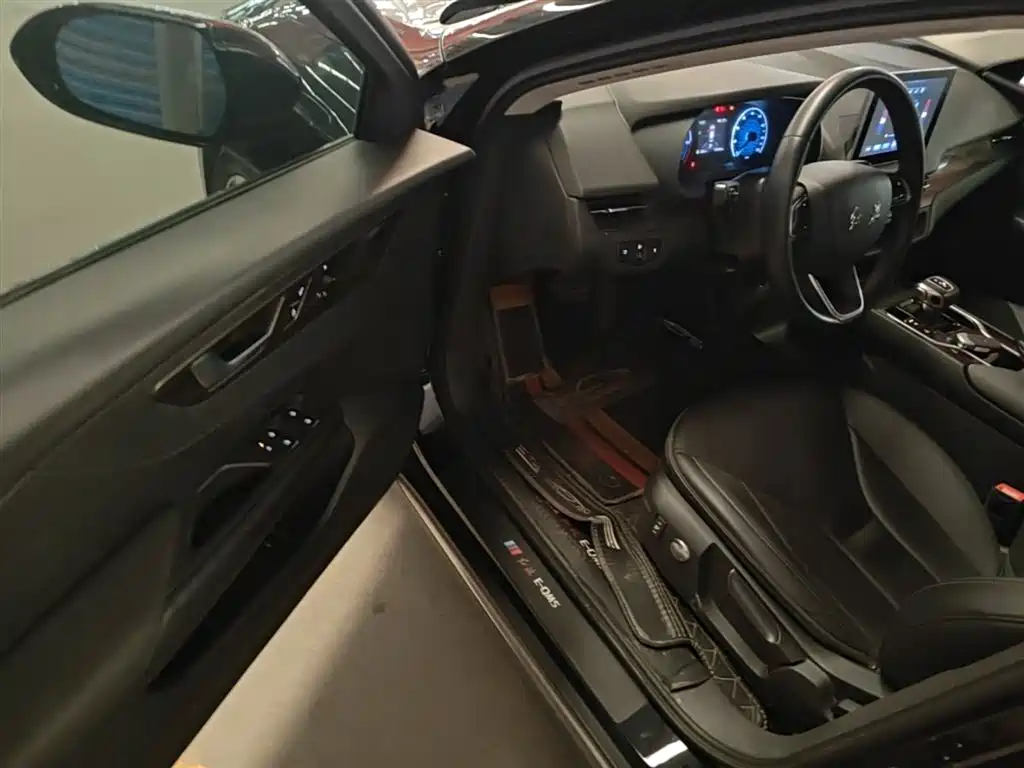 Hongqi E-QM5 2021 Ride-hailing Charging Basic Edition 5-seater фото 16