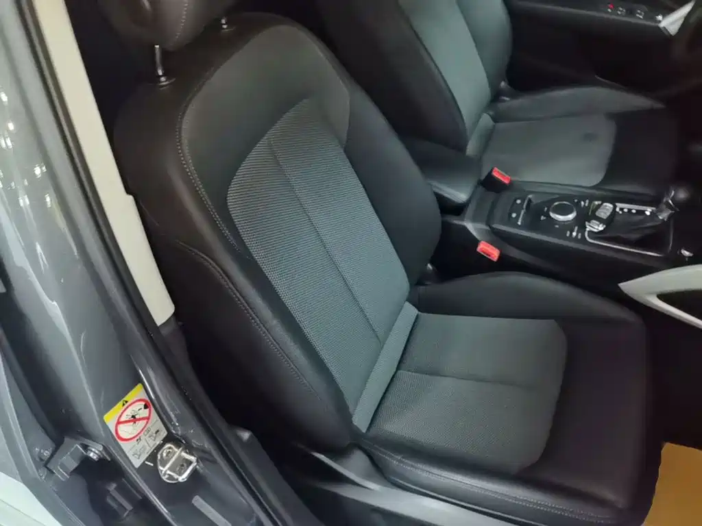 Audi Q2L 2019 2018 35 TFSI Fashion Elegance China VI