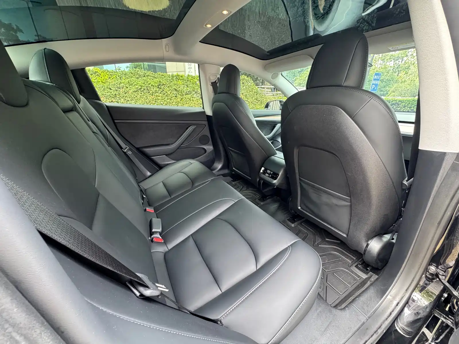 Фото 8 - Tesla Model 3
