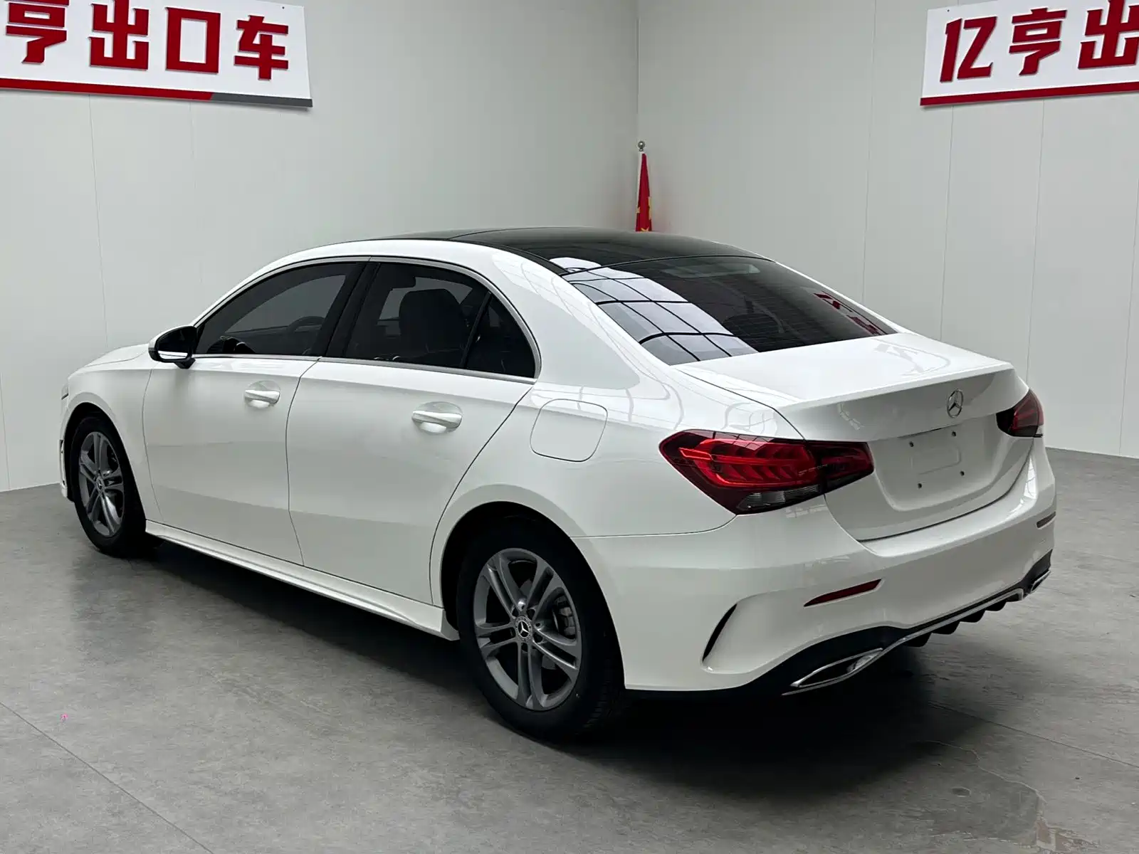 Фото 19 - Mercedes-Benz A-Class