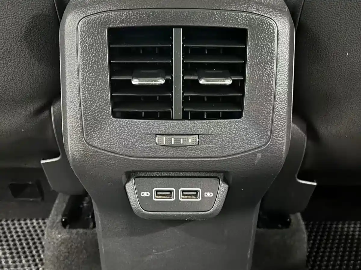 Volkswagen Tanying 2023 Model 200TSI DSG Joy Smart Connect Edition фото 24