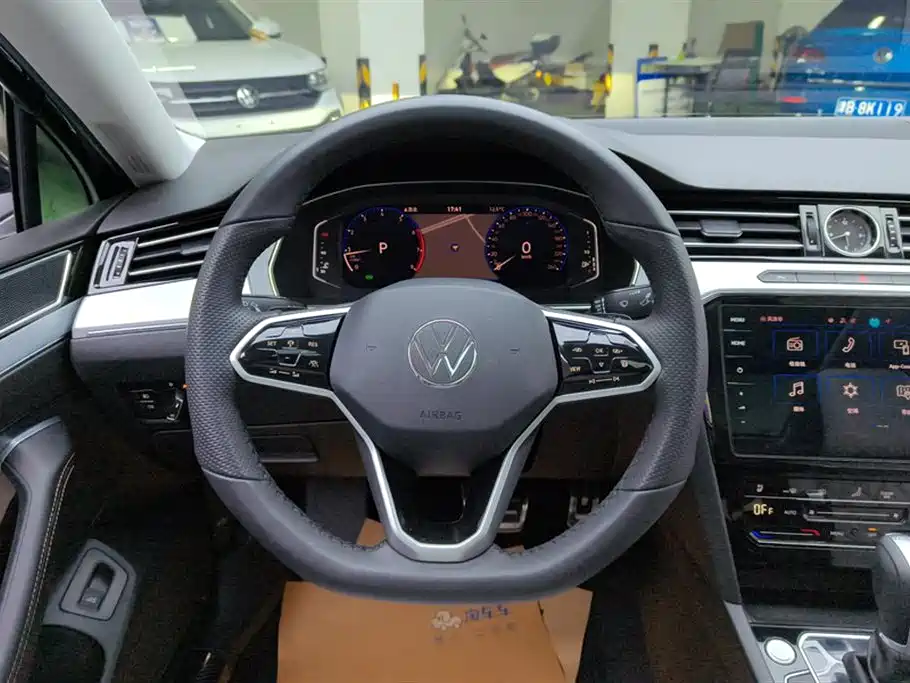 Volkswagen Magotan 2025 Popular Edition 330TSI DSG Luxury фото 15