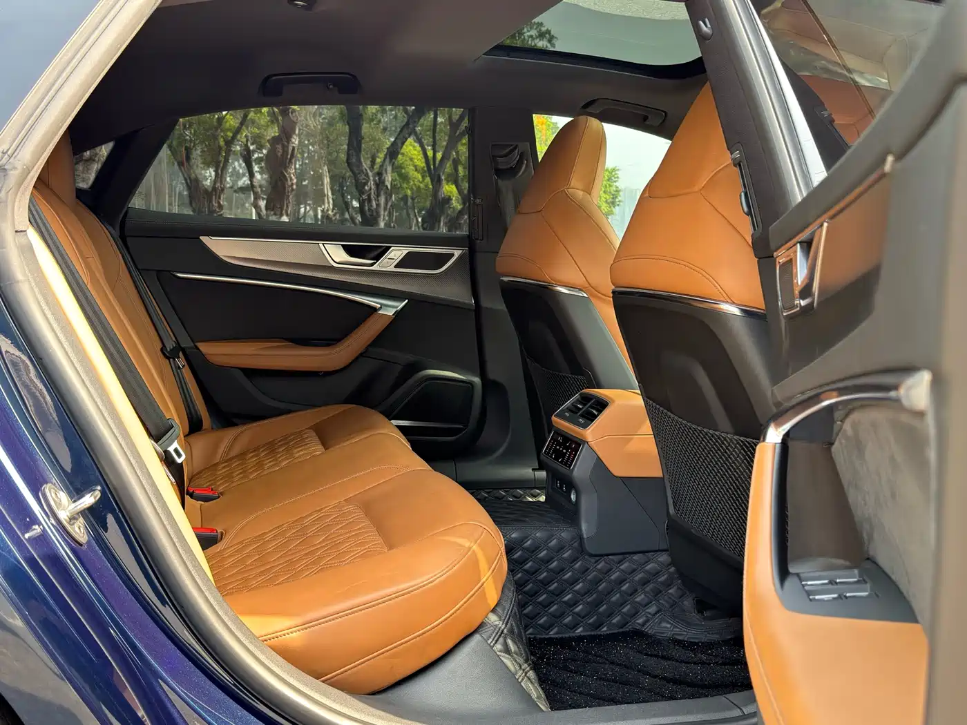 Audi A7L 2022 2022 55 TFSI quattro S-line edition one Pioneer Edition