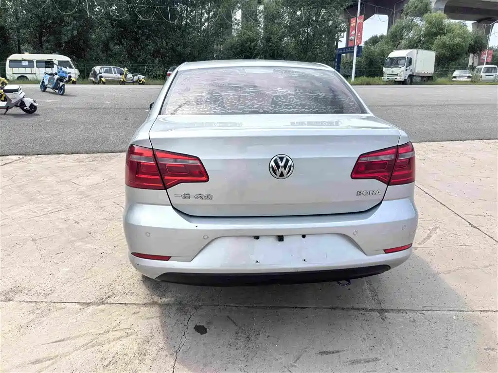 Volkswagen Bora 2013 2013 1.6L Automatic Comfort Model