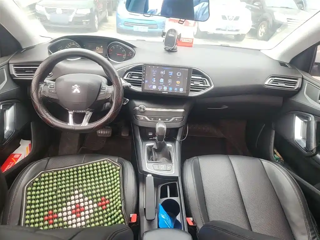 Peugeot 308S 2015 1.2T Auto Dynamic Edition фото 10