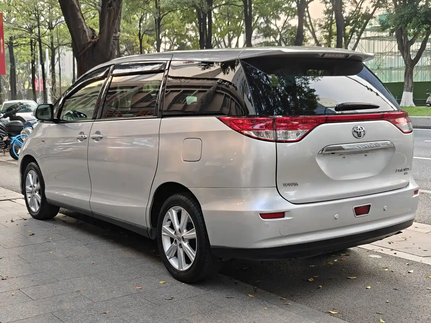 Toyota Previa 2012 2.4L 7-Seater Luxury Edition фото 18