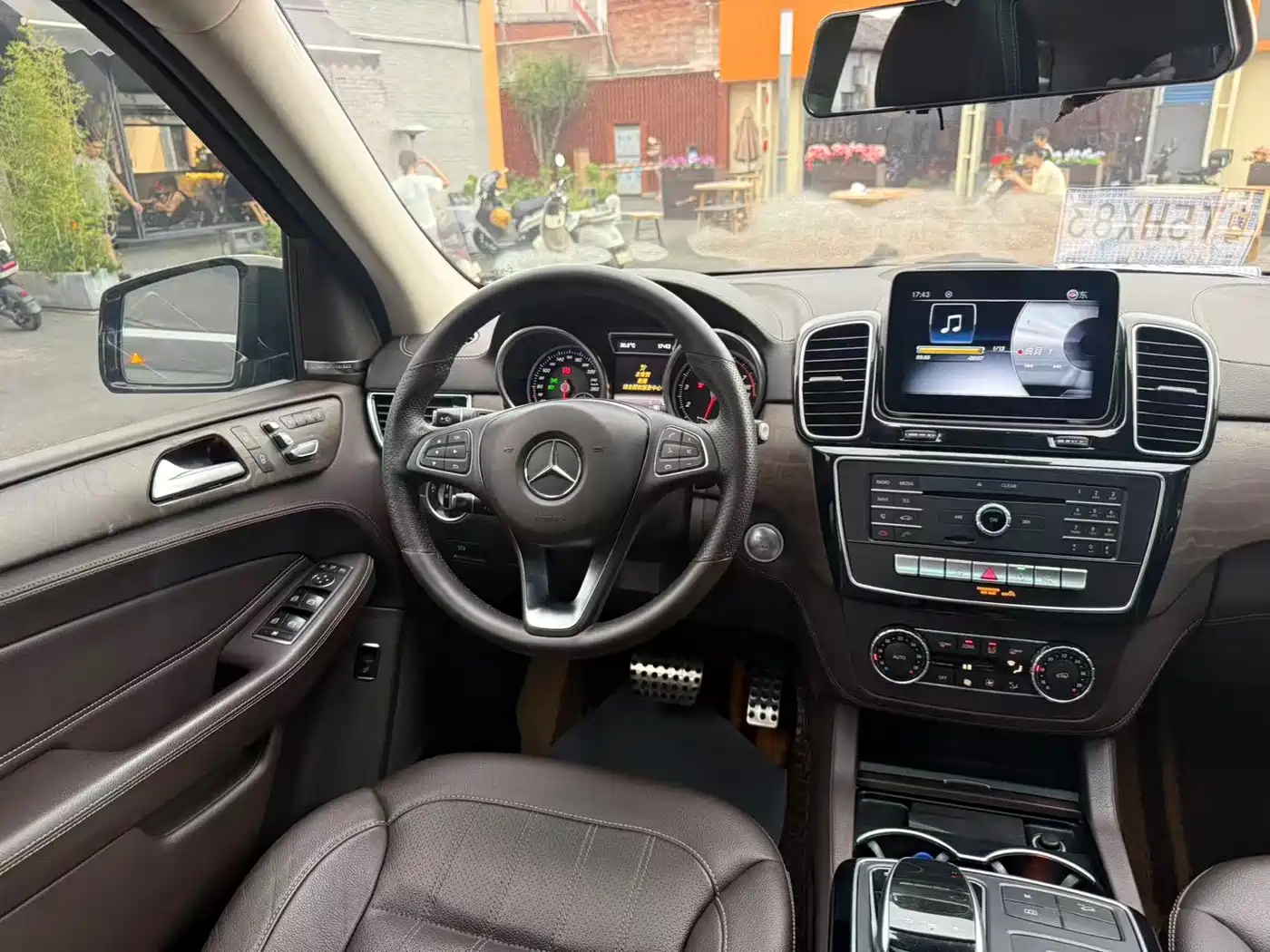 Mercedes-Benz GLE 2017 GLE 400 4MATIC фото 6
