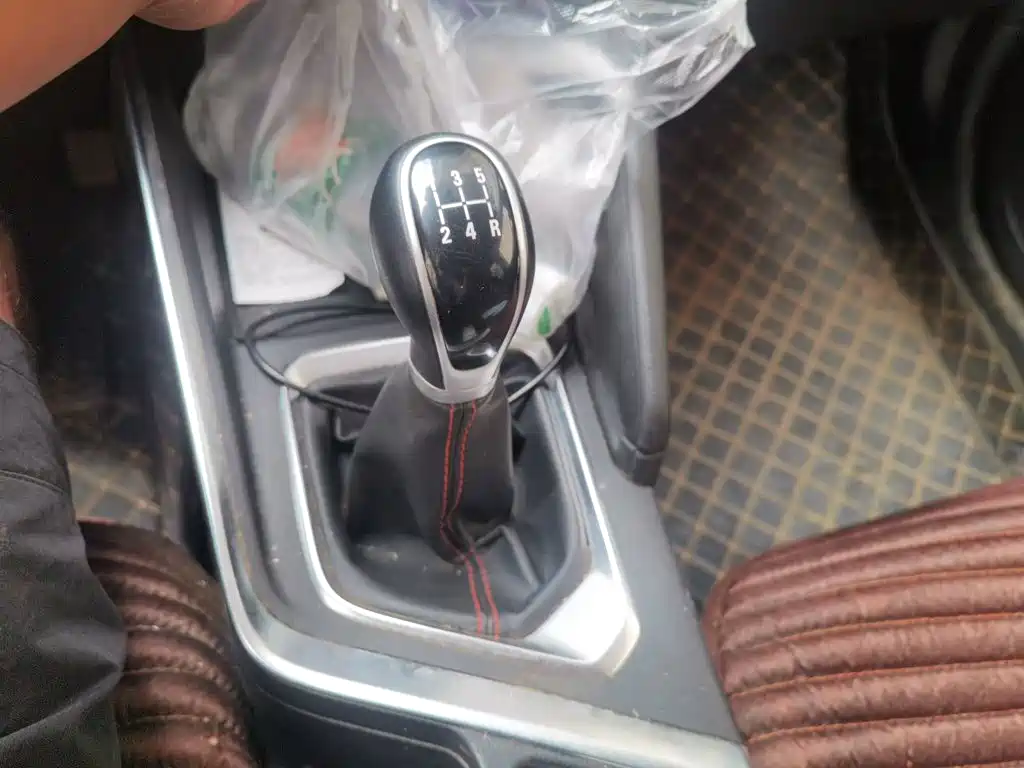 Photo 15 - Geely Vision X3