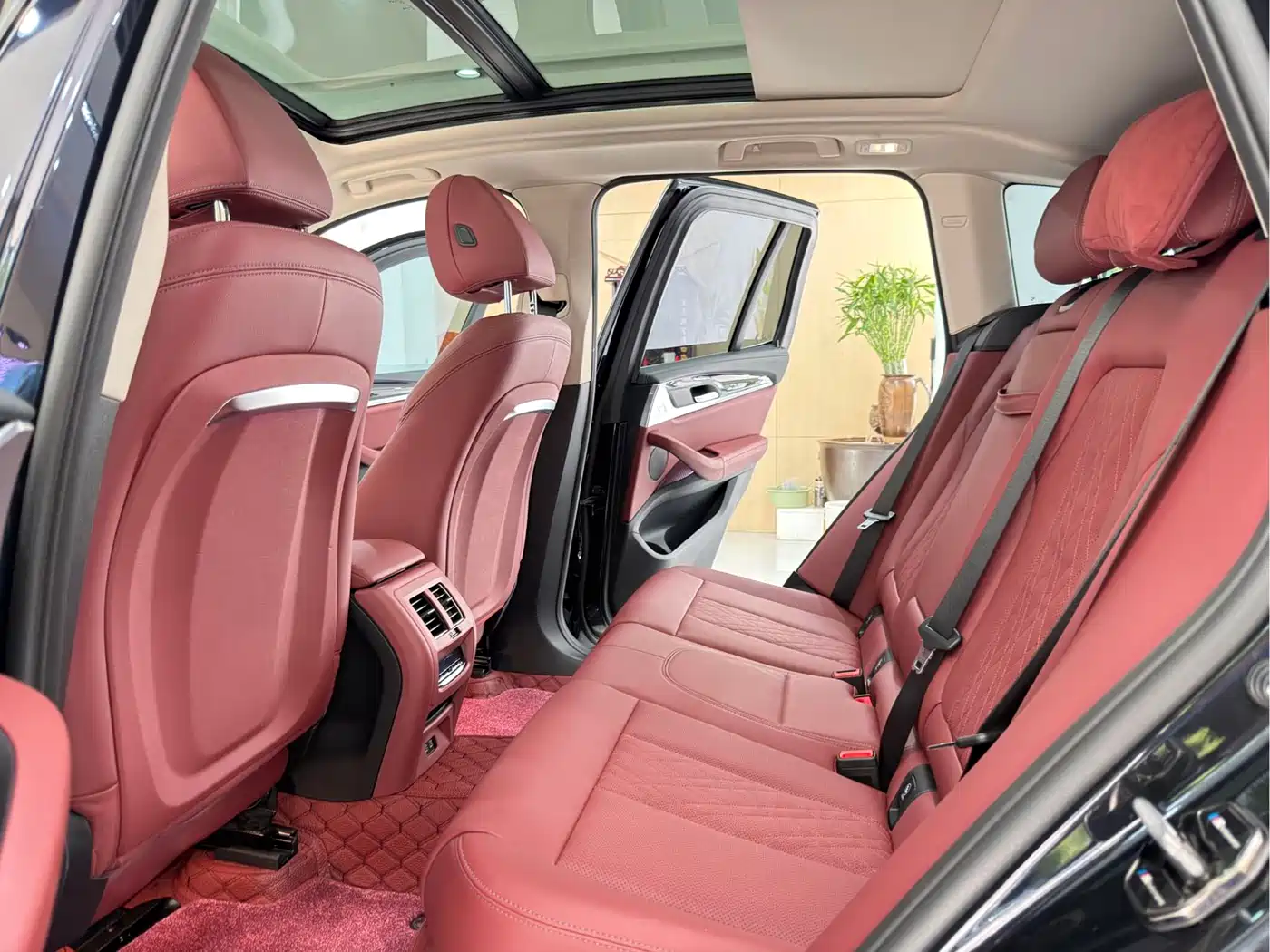 BMW iX3 2023 Leading Type фото 6