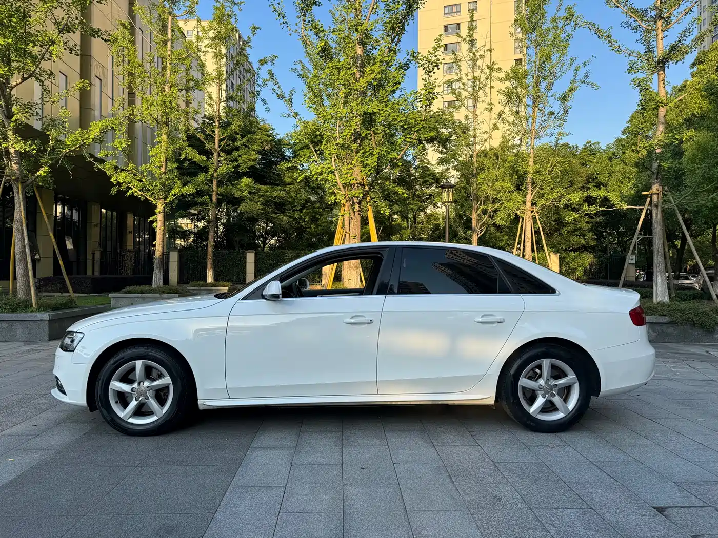 Audi A4L 2013 35 TFSI Automatic Standard фото 7