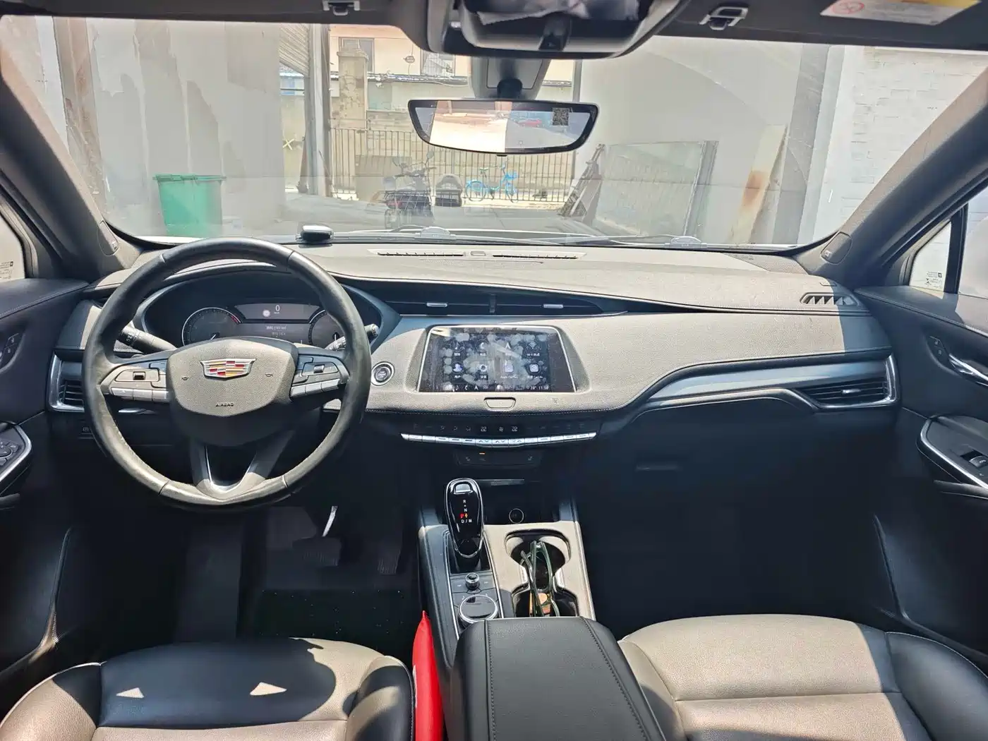 Cadillac XT4 2020 Facelift 28T 2WD Leading фото 4