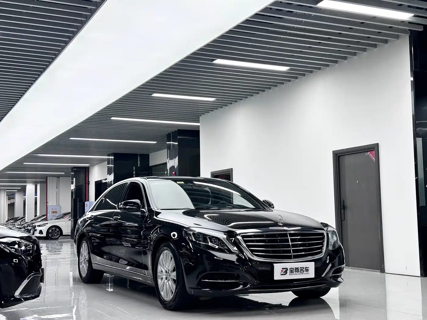 Mercedes-Benz S-Class 2014 S 320 L Luxury фото 3
