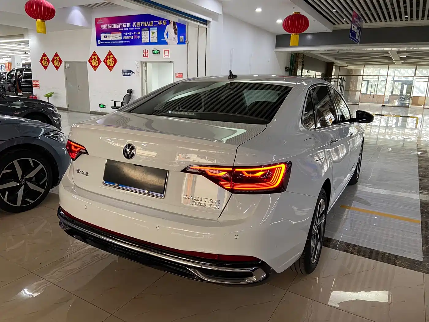 Volkswagen Sagitar 2023 Model Year 280TSI DSG Surpass Edition фото 4