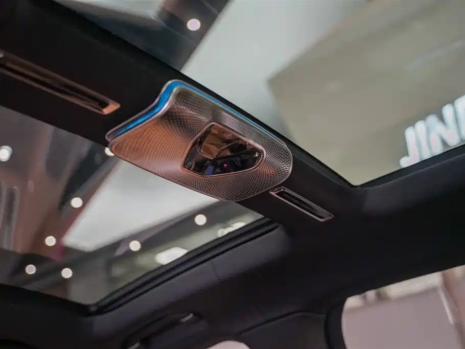 Mercedes-Benz Maybach S-Class 2022 S 680 4MATIC Virgil Abloh Limited Edition фото 19