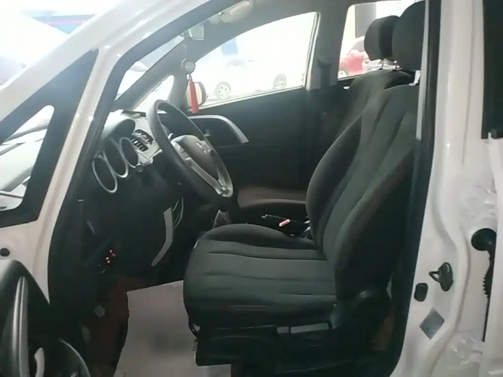 Changan CX20 2015 2014 1.4L Manual Sport Edition (China V)