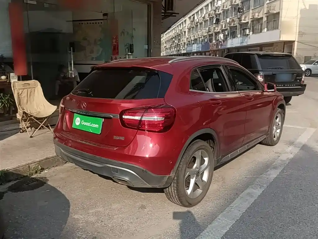 Mercedes-Benz GLA 2018 GLA 200 Dynamic фото 7