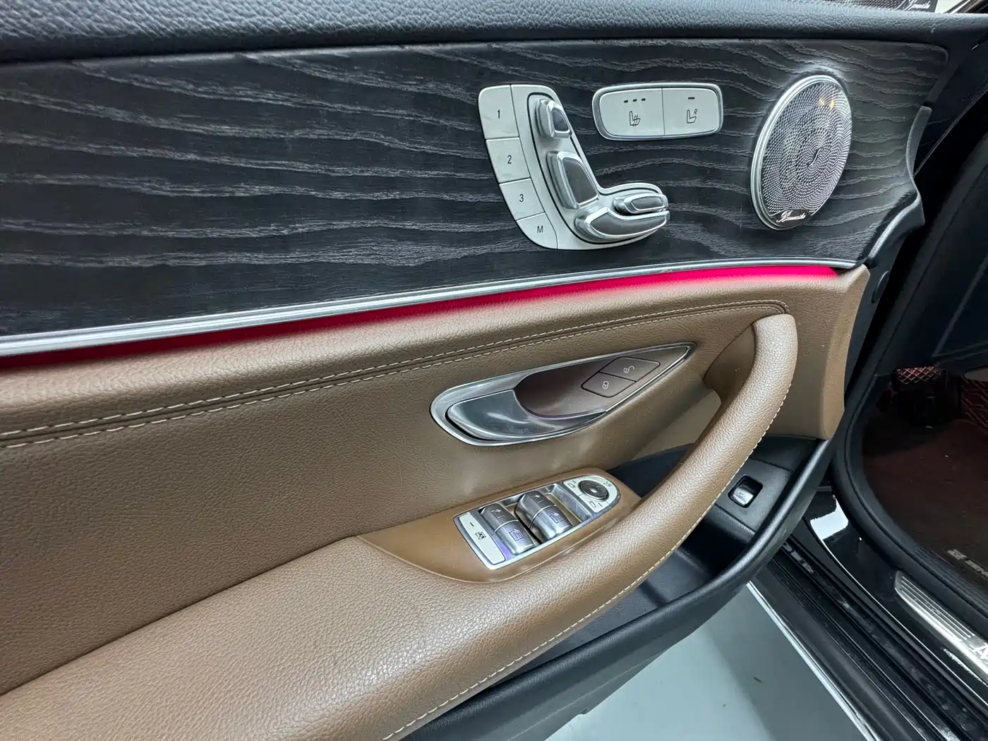 Mercedes-Benz E-Class 2021 E 300 L Fashion фото 8