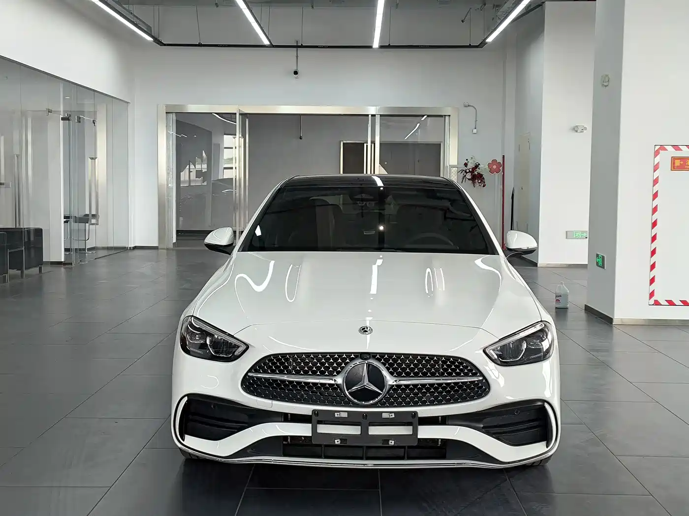 Mercedes-Benz C-Class 2024 C 260 L Sport фото 2