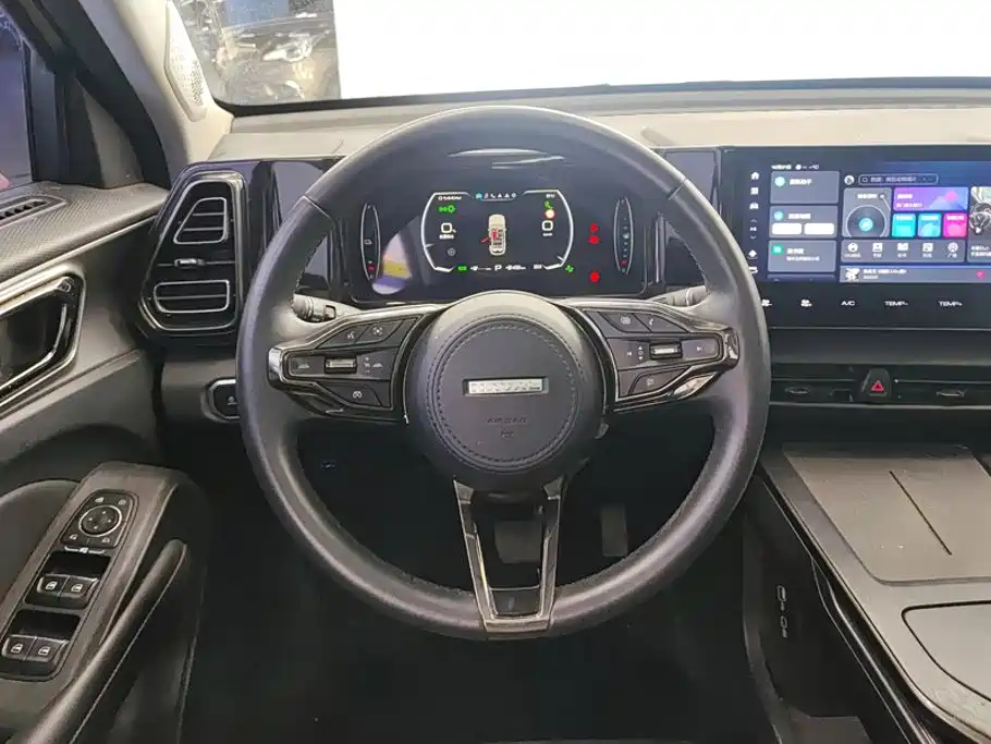 Haval Xiaolong 2024 2023 1.5L 110KM Pilot Edition