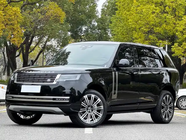 Land Rover Range Rover 2024 3.0 L6 400PS Golden Age Extended 7-Seater