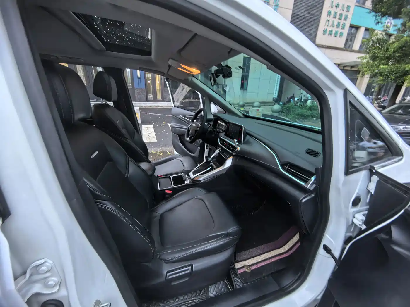 Maxus Maxus G50 2020 2019 1.5T Automatic Elite Edition China VI