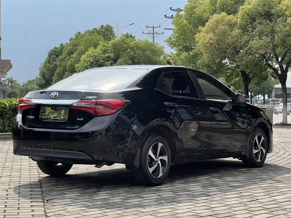 Toyota Levin 2017 Facelift 185T CVT Elite (China V) фото 9