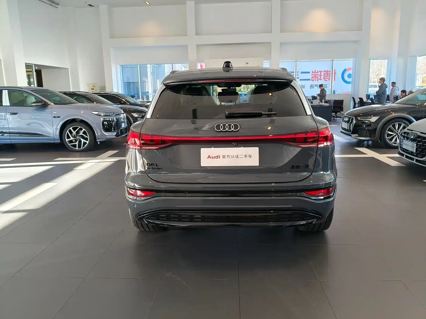 Audi Q6L e-tron 2025 Model Pioneer Edition фото 7