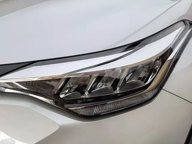 Toyota IZOA 2023 2.0L Yi-Xing Edition — фото 5